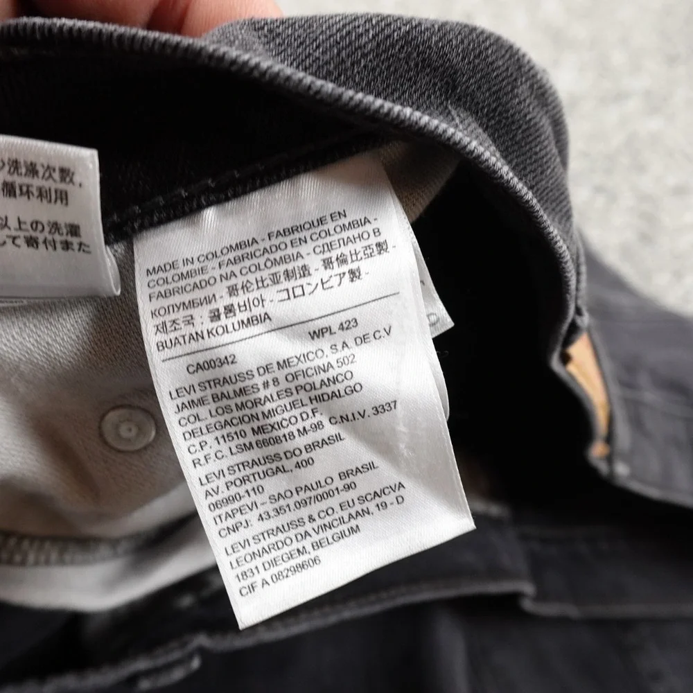 Levis Jeans Mens 38X30 Dark Black Denim Pants 559 Relaxed Straight Baggy Stretch